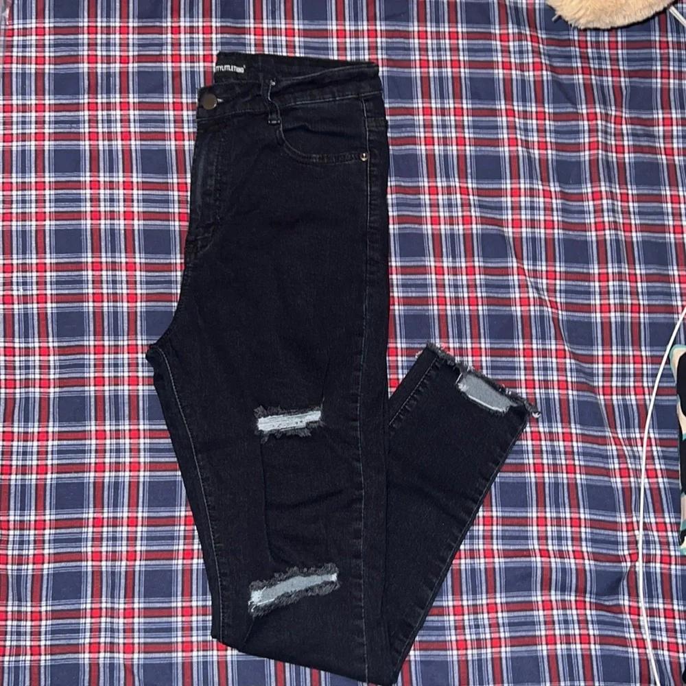 PLT Ripped Jeans - Picture 1 of 4